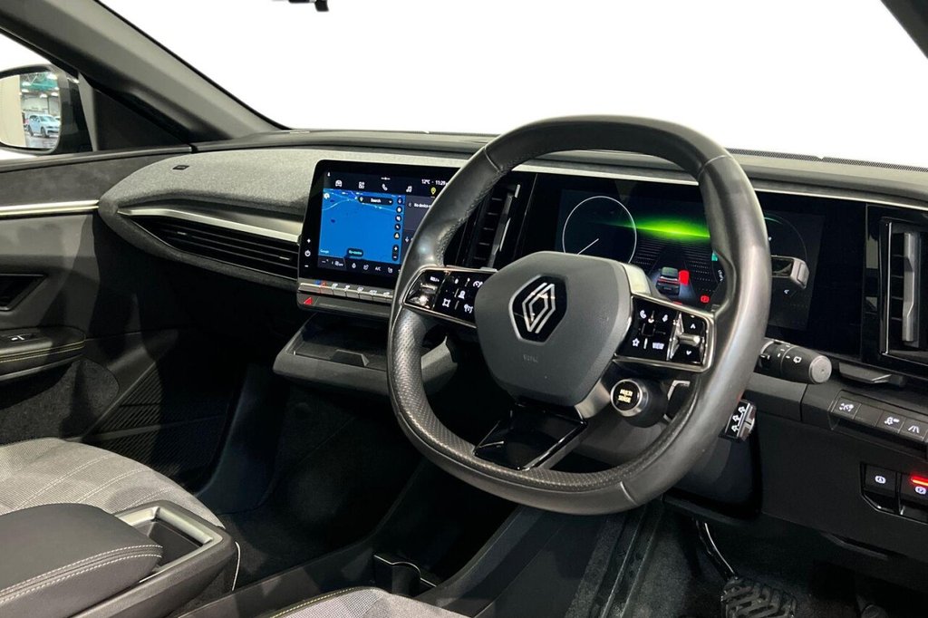 Used Renault Megane E Tech 2023 for sale - 76841292: Photo 9