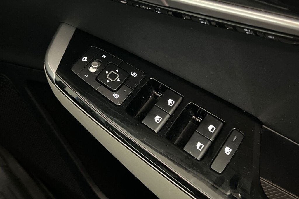 Used Kia EV6 2024 for sale - 76430106: Photo 42