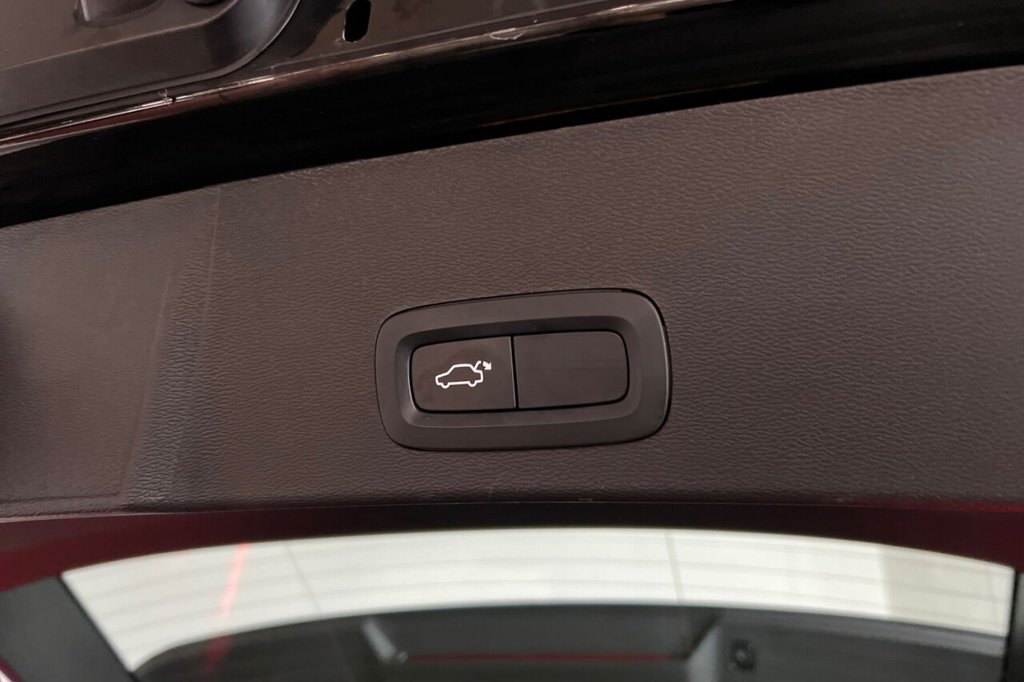 Used Volvo XC40 2021 for sale - 75896417: Photo 29