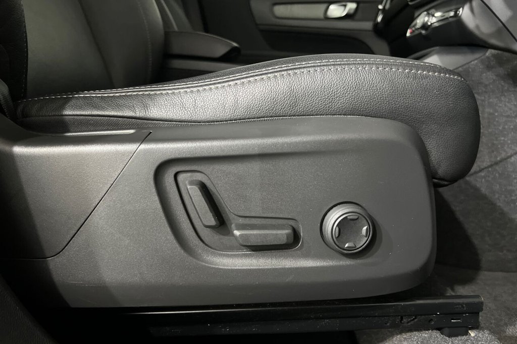 Used Volvo XC40 2021 for sale - 75896417: Photo 32