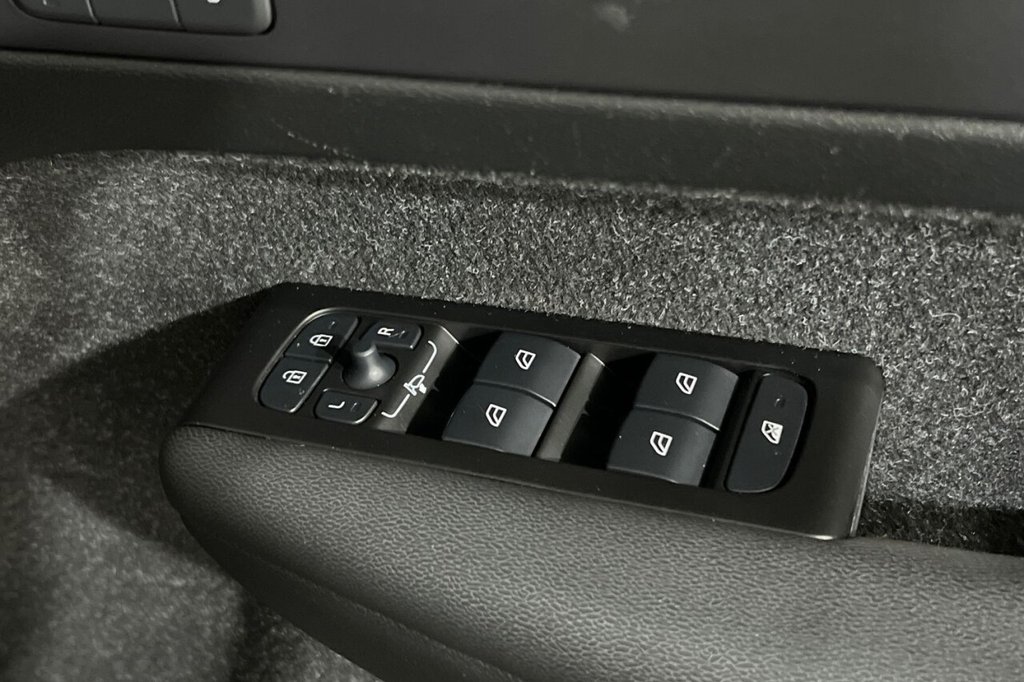 Used Volvo XC40 2021 for sale - 75896417: Photo 33