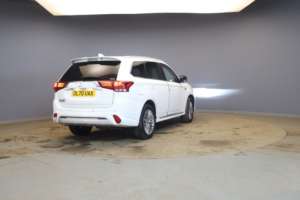 Used Mitsubishi Outlander 2021 for sale - 77905188: Photo 2