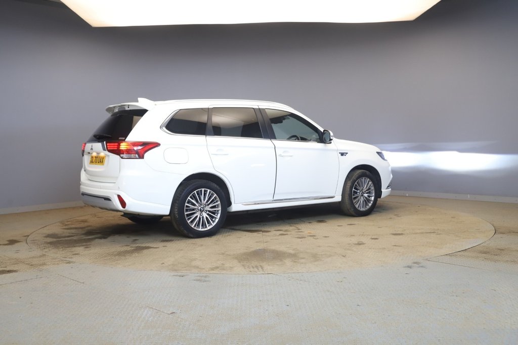 Used Mitsubishi Outlander 2021 for sale - 77905188: Photo 3