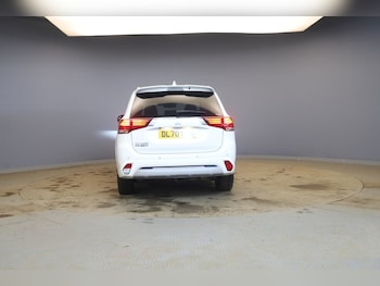 Used Mitsubishi Outlander 2021 for sale - 77905188: Photo