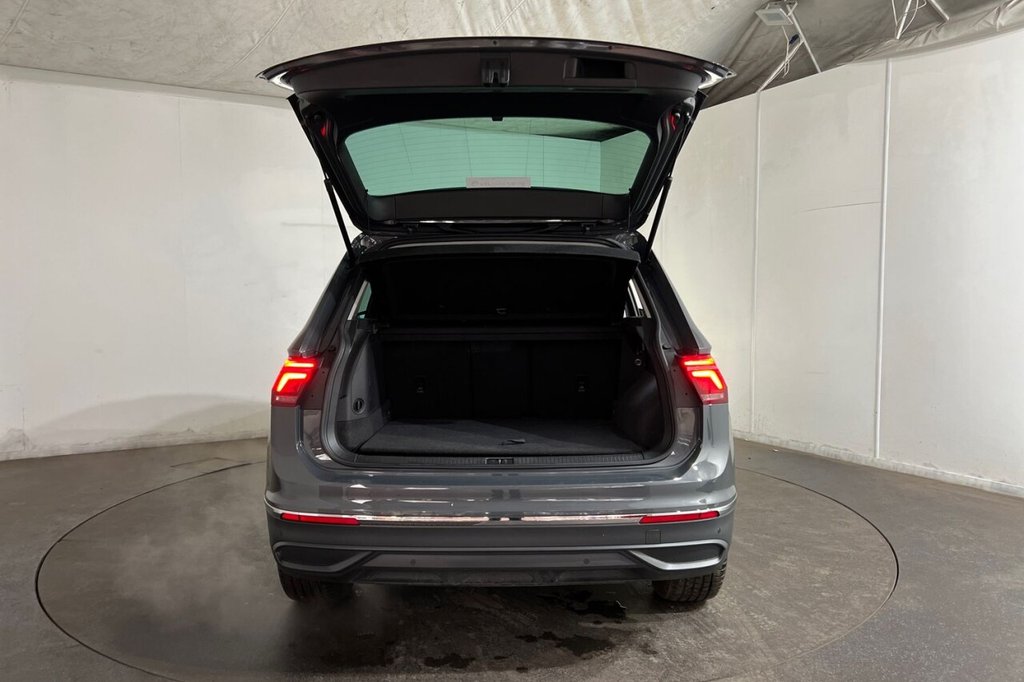 Used Volkswagen Tiguan 2022 for sale - 75923733: Photo 37