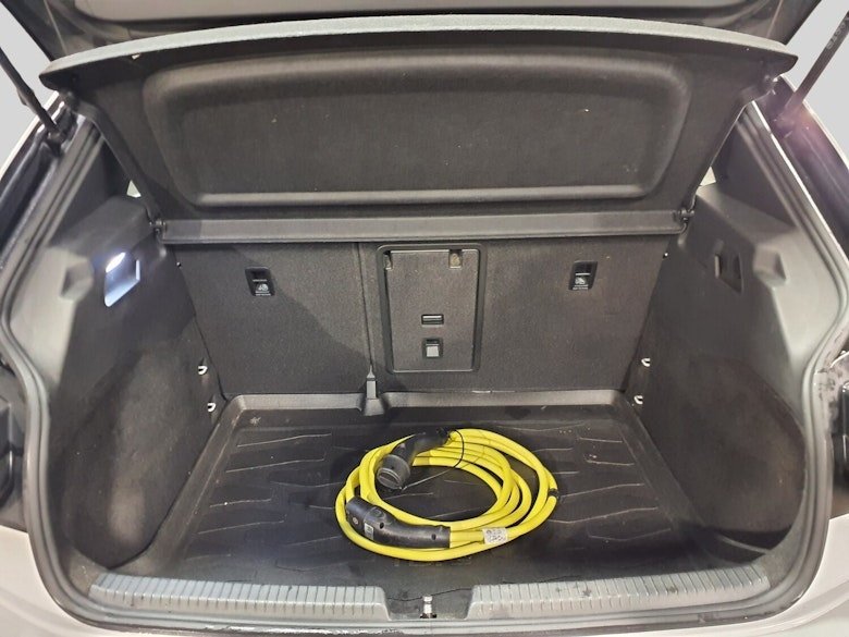 Used Volkswagen ID.3 2023 for sale - 77631516: Photo 6