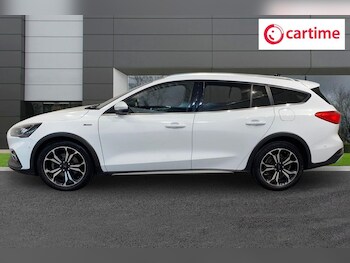 Used Ford Focus 2021 for sale - 78468883: Photo