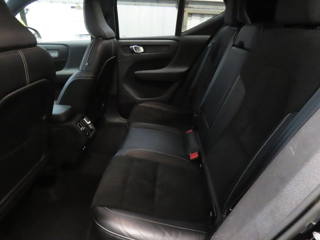 Used Volvo XC40 2021 for sale - 76654915: Photo 11