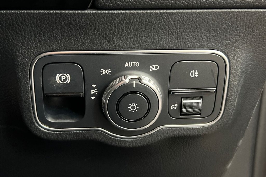 Used Mercedes-Benz EQA 2022 for sale - 77110975: Photo 38