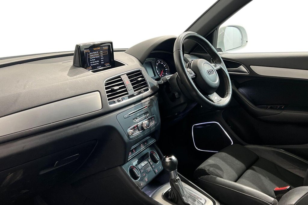 Used Audi Q3 2018 for sale - 76496157: Photo 10