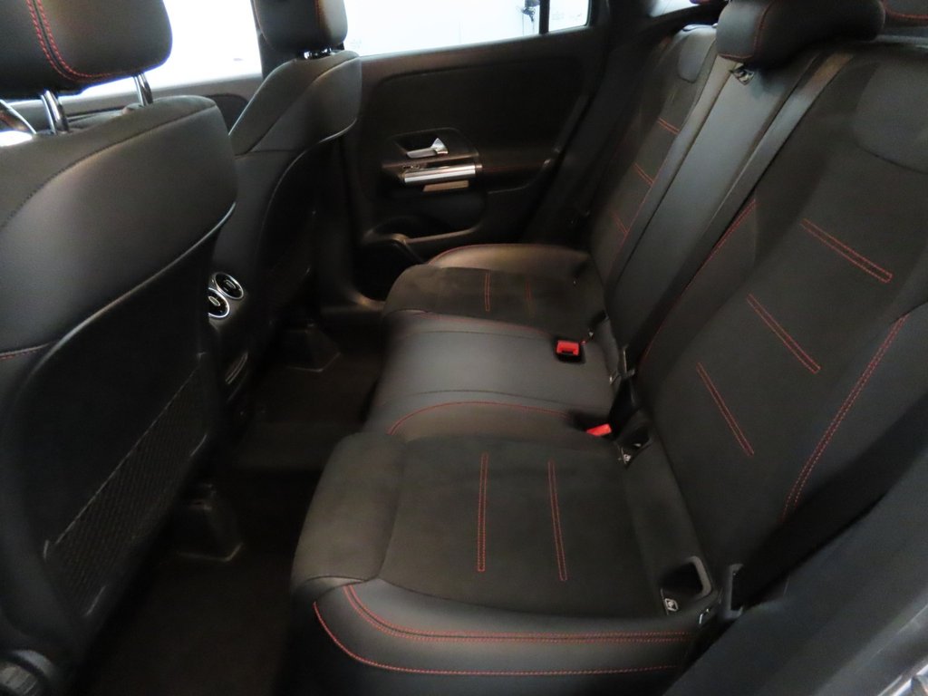 Used Mercedes-Benz GLA 2021 for sale - 76655257: Photo 11