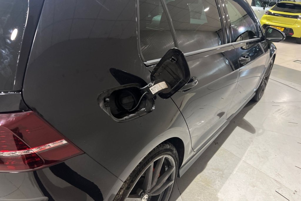 Used Volkswagen Golf 2014 for sale - 77007020: Photo 38