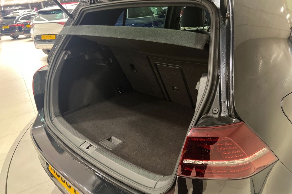 Used Volkswagen Golf 2014 for sale - 77007020: Photo 43