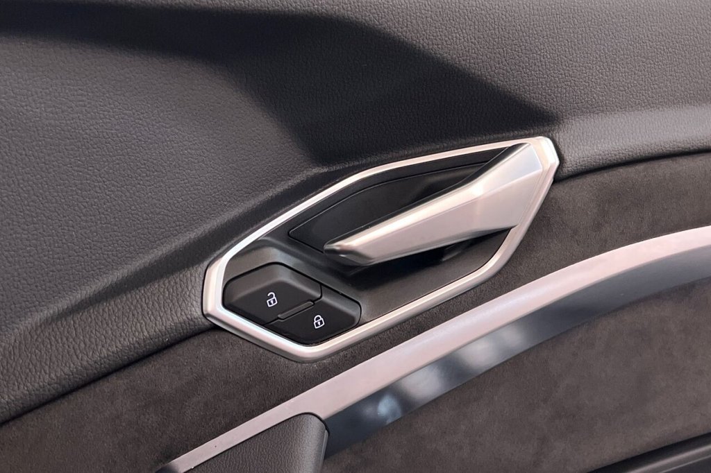 Used Audi e-tron 2021 for sale - 76185422: Photo 37