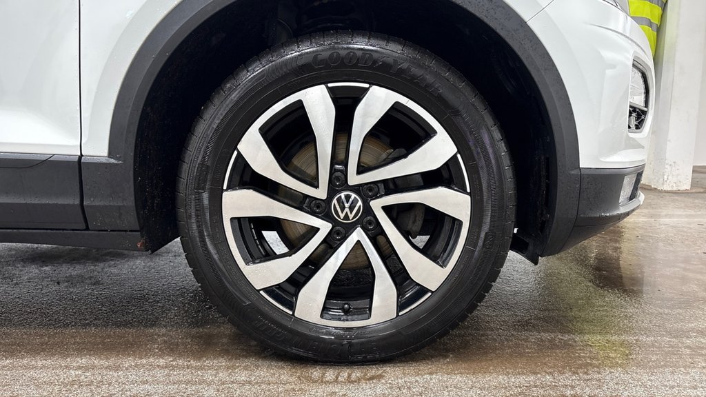 Used Volkswagen T-Roc 2021 for sale - 76962413: Photo 9
