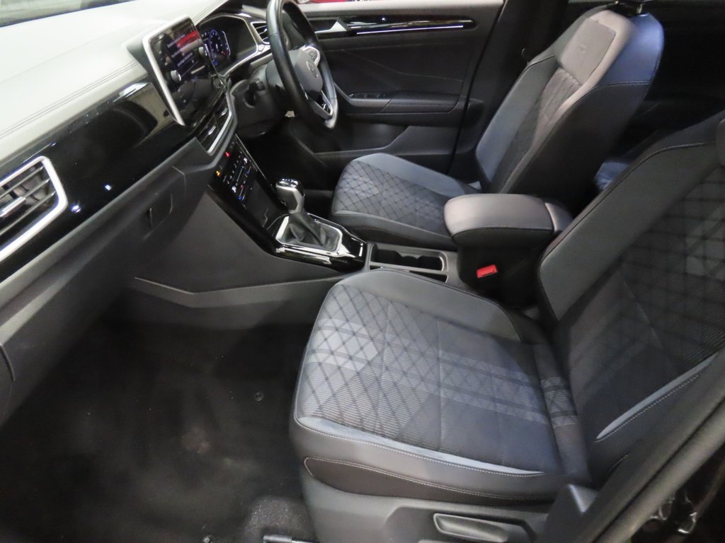 Used Volkswagen T-Roc 2024 for sale - 77806795: Photo 11