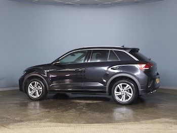 Used Volkswagen T-Roc 2024 for sale - 77806795: Photo