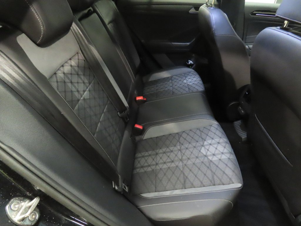Used Volkswagen T-Roc 2024 for sale - 77806795: Photo 6