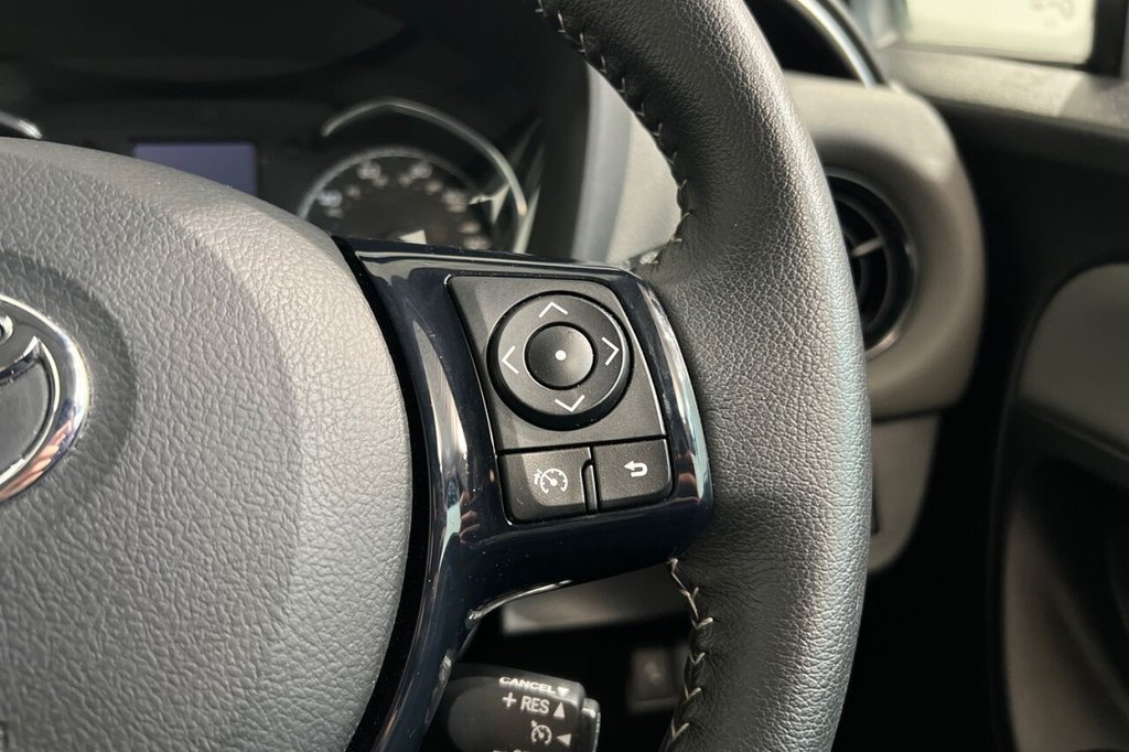 Used Toyota Yaris 2017 for sale - 76724351: Photo 26