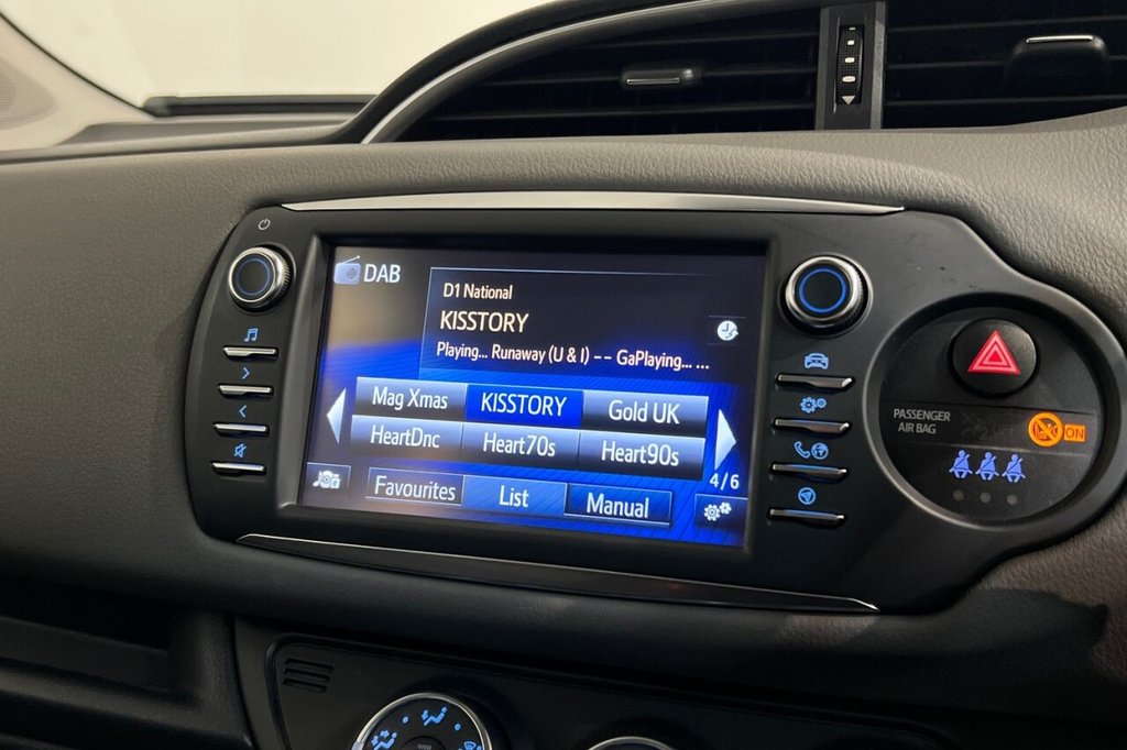 Used Toyota Yaris 2017 for sale - 76724351: Photo 32