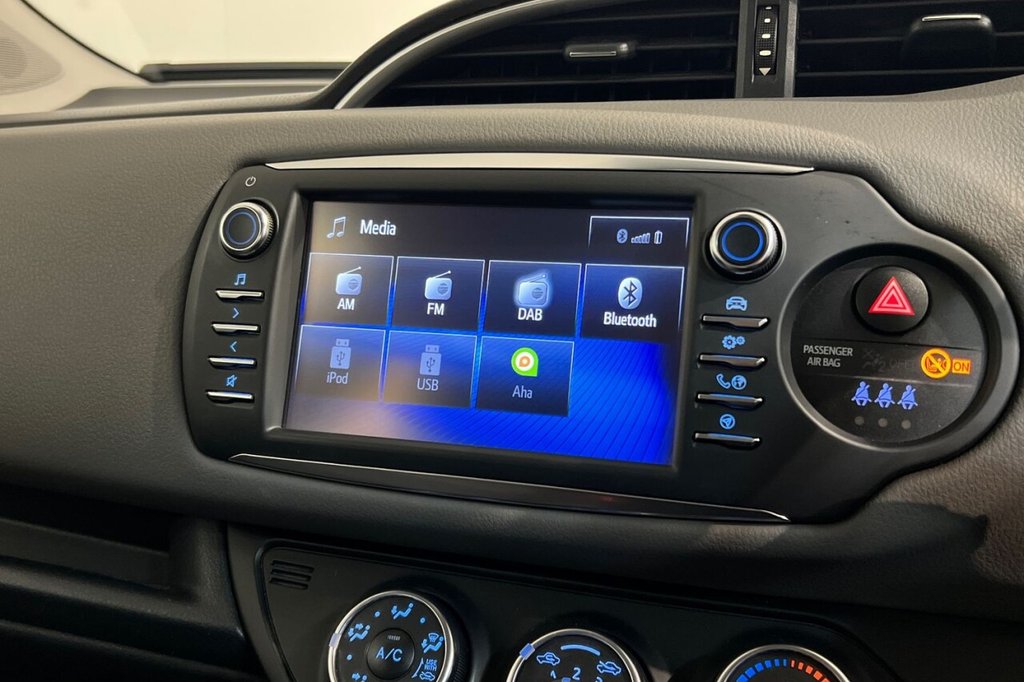 Used Toyota Yaris 2017 for sale - 76724351: Photo 33