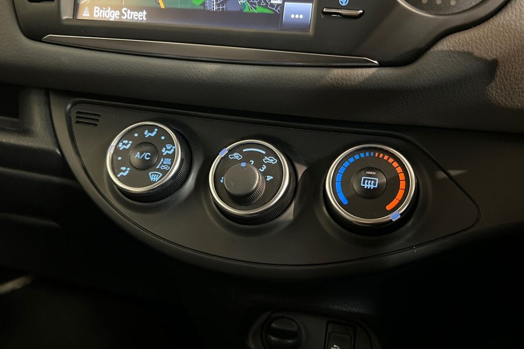 Used Toyota Yaris 2017 for sale - 76724351: Photo 35