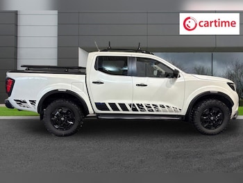 Used Nissan Navara 2020 for sale - 78632032: Photo