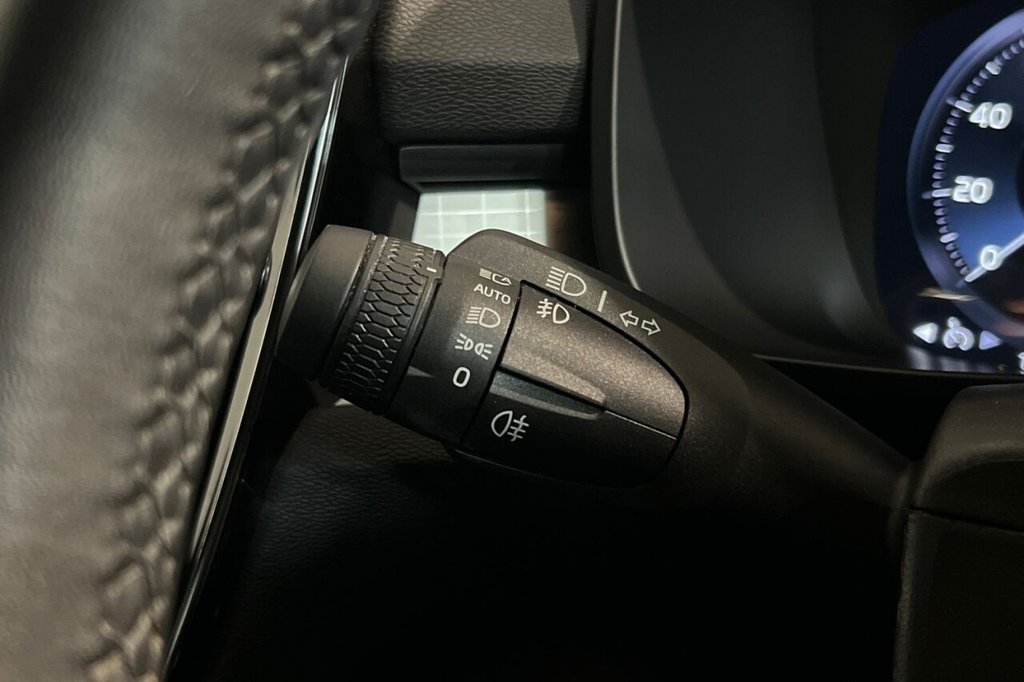 Used Volvo XC40 2022 for sale - 77588231: Photo 28