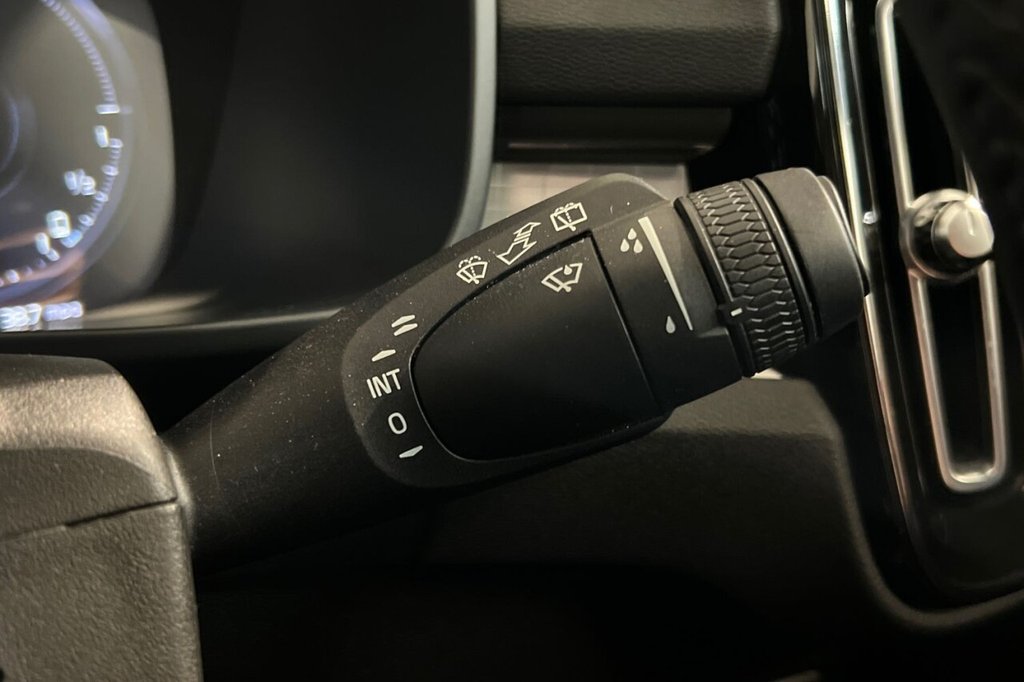 Used Volvo XC40 2022 for sale - 77588231: Photo 29