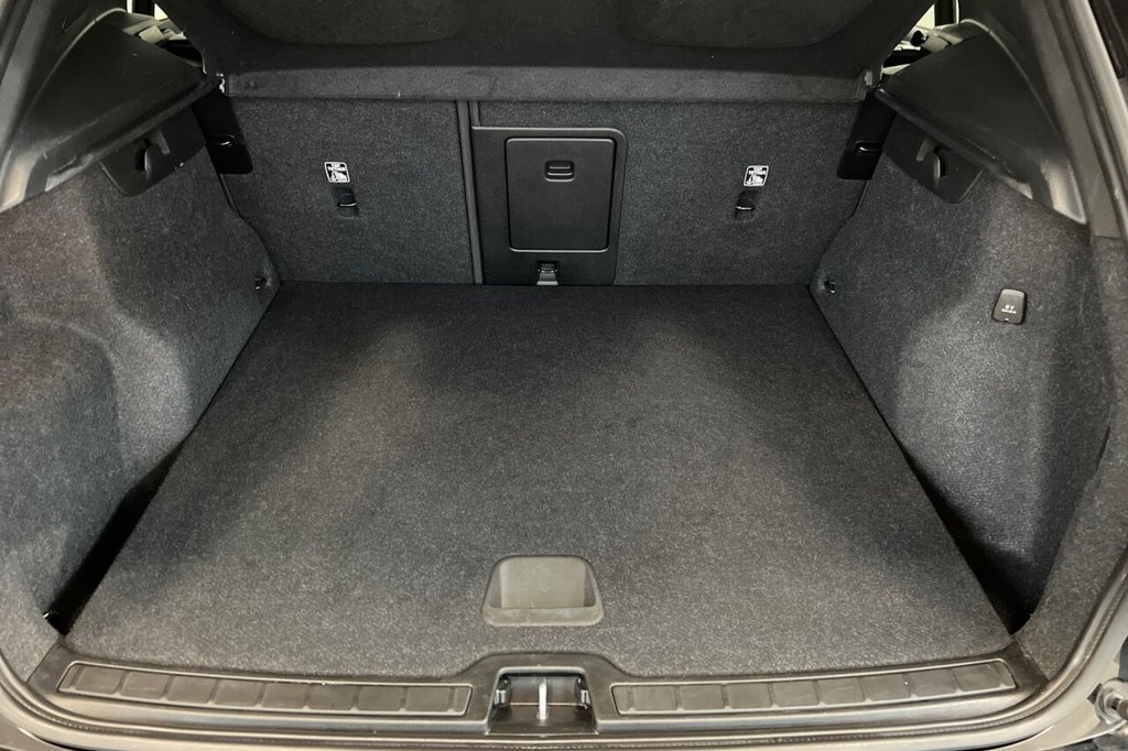 Used Volvo XC40 2022 for sale - 77588231: Photo 45