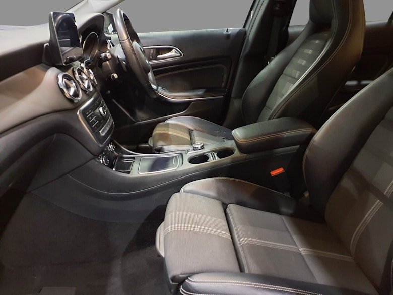 Used Mercedes-Benz GLA 2018 for sale - 78030353: Photo 6