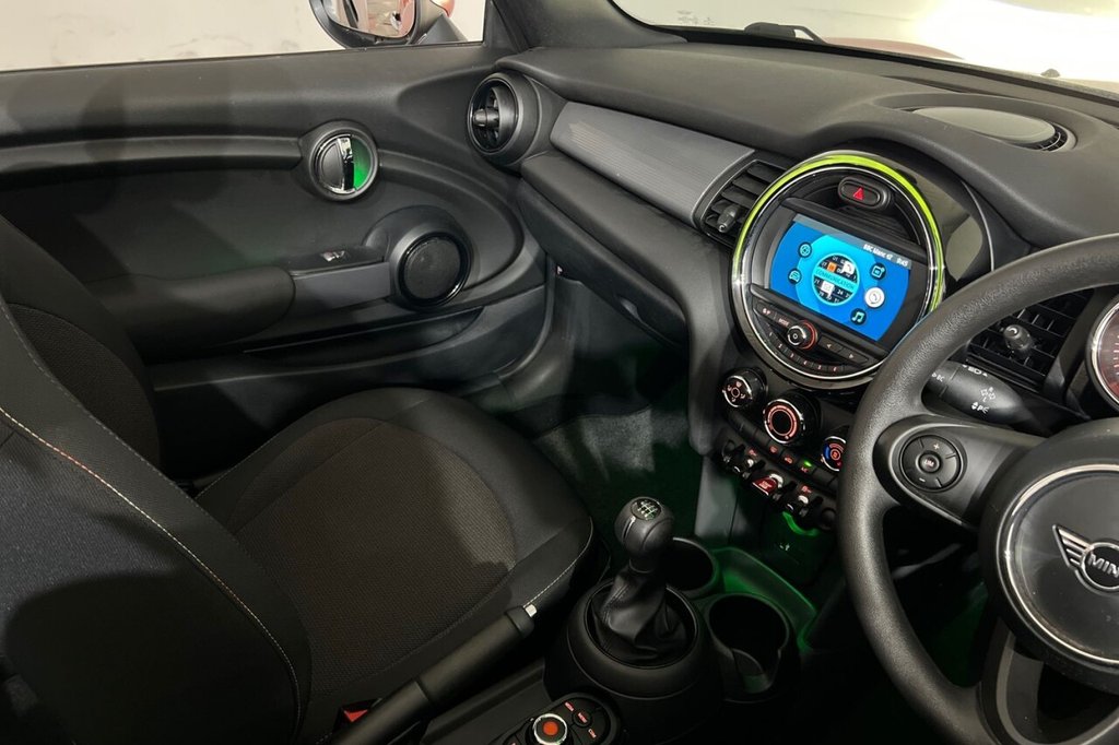 Used MINI Convertible 2019 for sale - 75716749: Photo 30