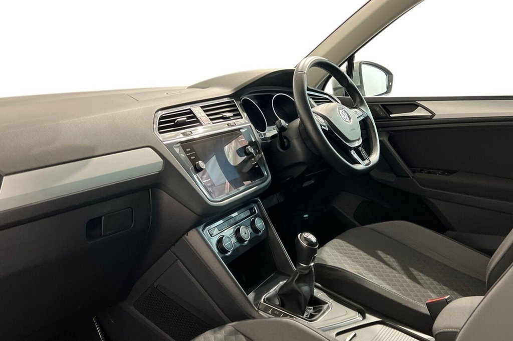 Used Volkswagen Tiguan 2020 for sale - 77667763: Photo 11