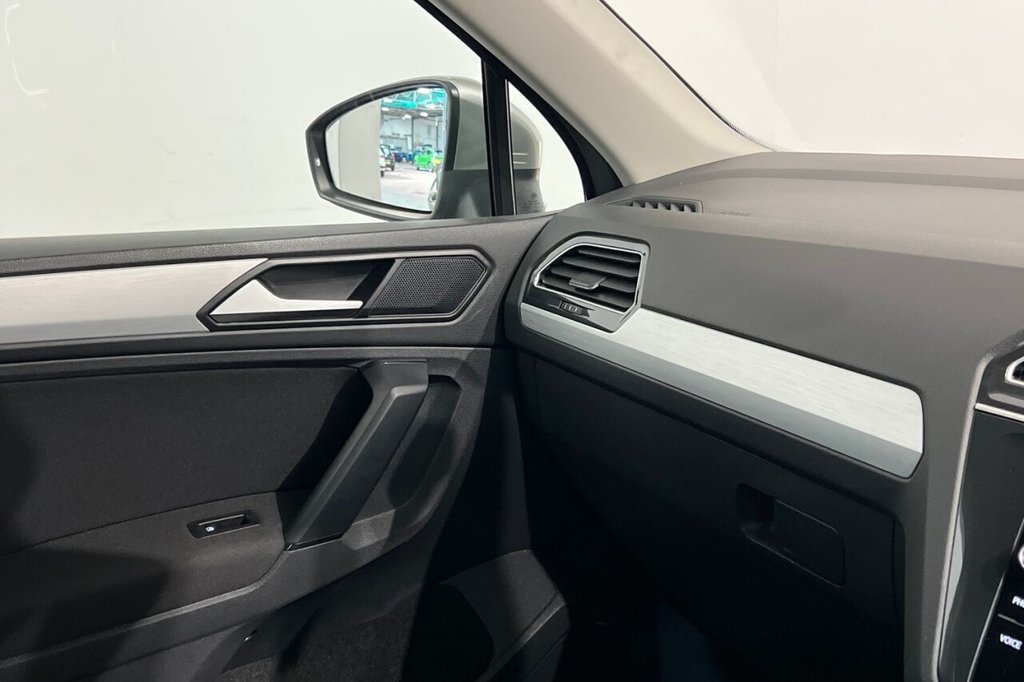 Used Volkswagen Tiguan 2020 for sale - 77667763: Photo 33
