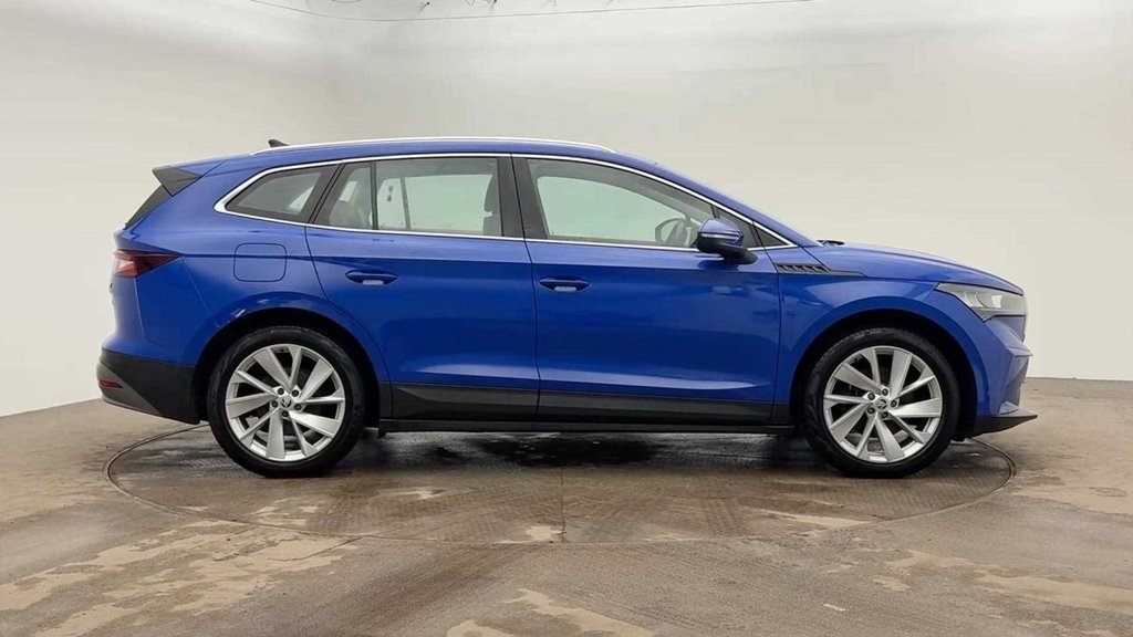 Used Skoda Enyaq 2022 for sale - 77218618: Photo 2
