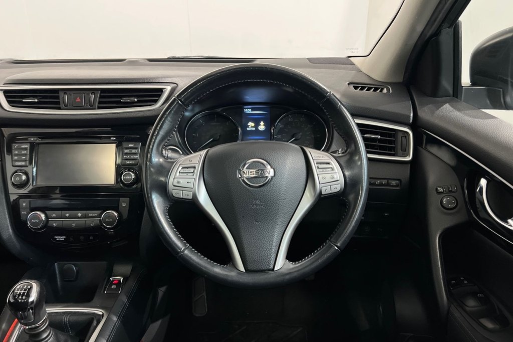 Used Nissan Qashqai 2016 for sale - 76840902: Photo 15