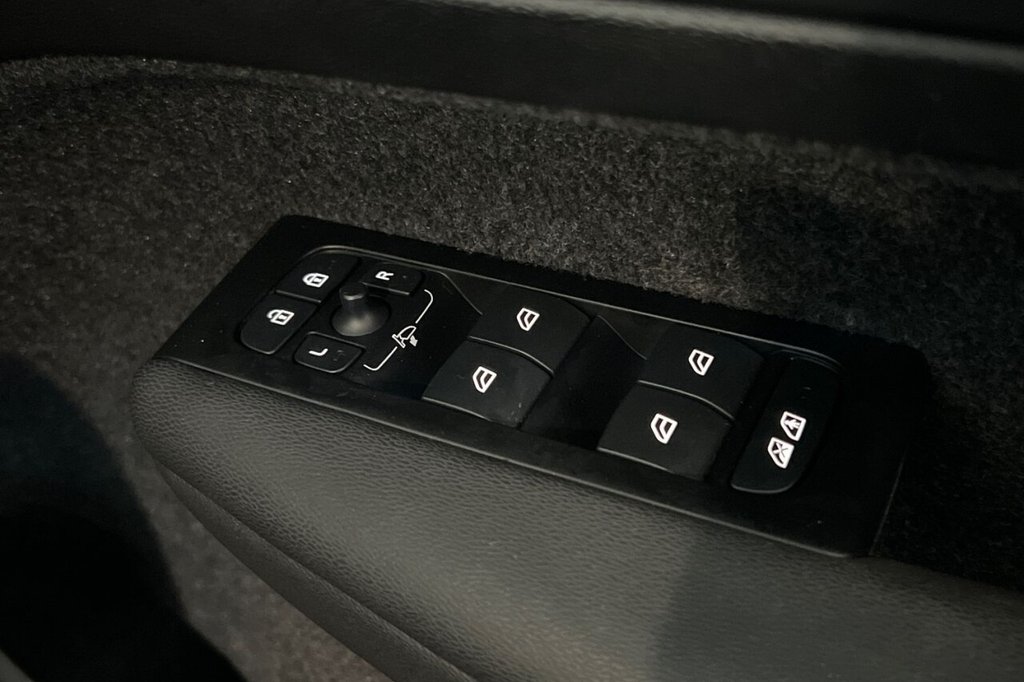 Used Volvo C40 2022 for sale - 76470049: Photo 38