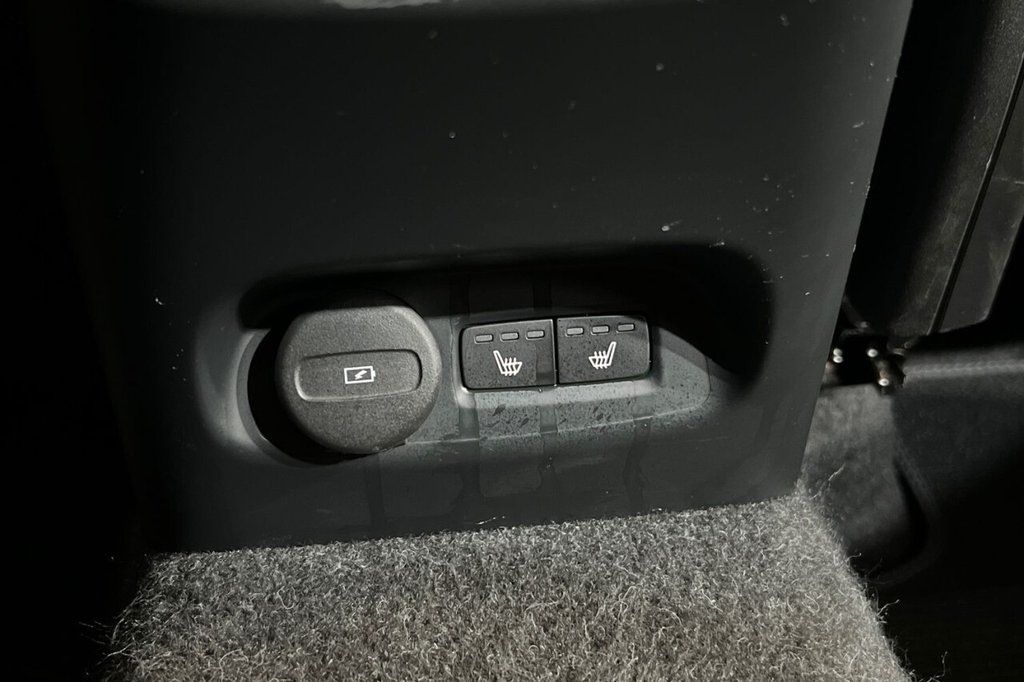 Used Volvo C40 2022 for sale - 76470049: Photo 40