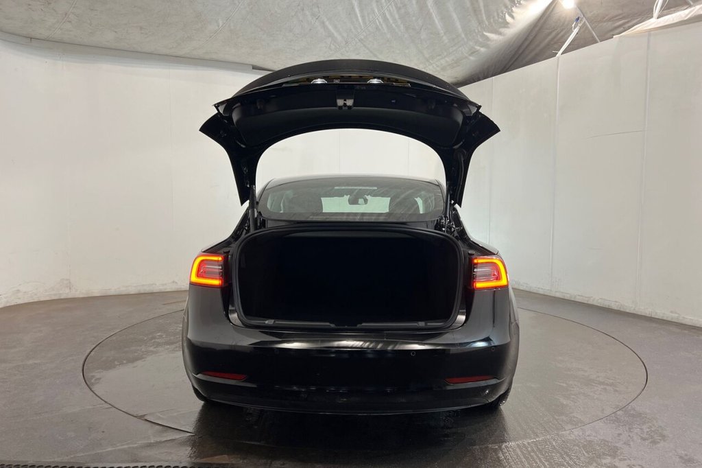 Used Tesla Model 3 2021 for sale - 76840919: Photo 40
