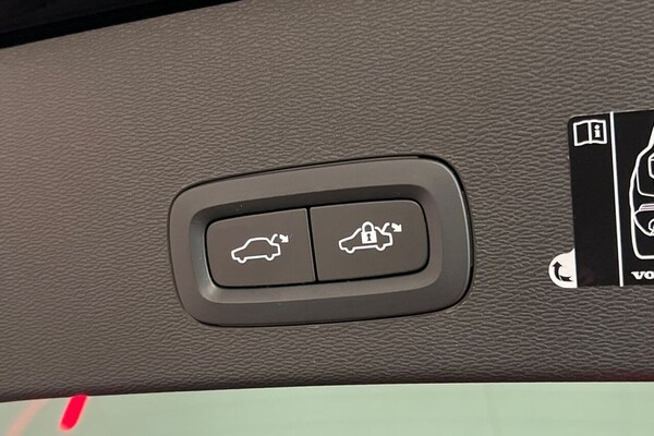 Used Volvo C40 2022 for sale - 75596358: Photo 43