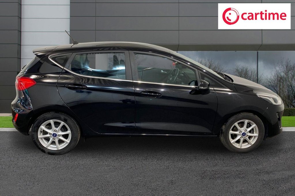 Used Ford Fiesta 2018 for sale - 78158494: Photo 2