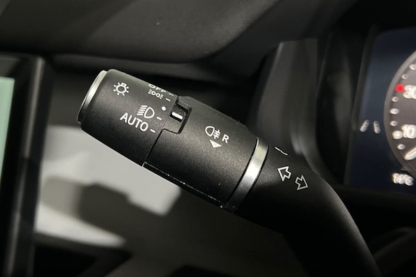 Used Land Rover Defender 2024 for sale - 76048010: Photo 25