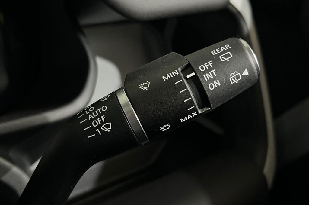 Used Land Rover Defender 2024 for sale - 76048010: Photo 26