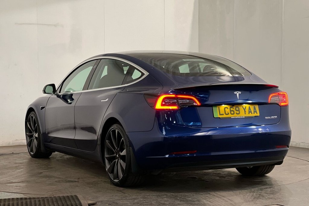 Used Tesla Model 3 2019 for sale - 76686441: Photo 19