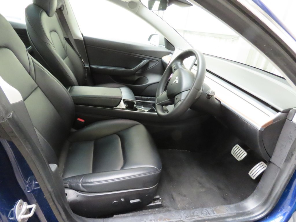 Used Tesla Model 3 2019 for sale - 76686441: Photo 9