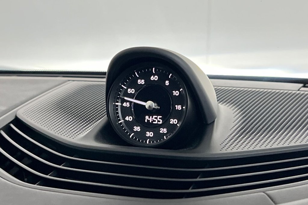 Used Porsche Taycan 2024 for sale - 78140732: Photo 36