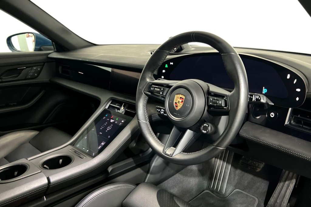 Used Porsche Taycan 2024 for sale - 78140732: Photo 9