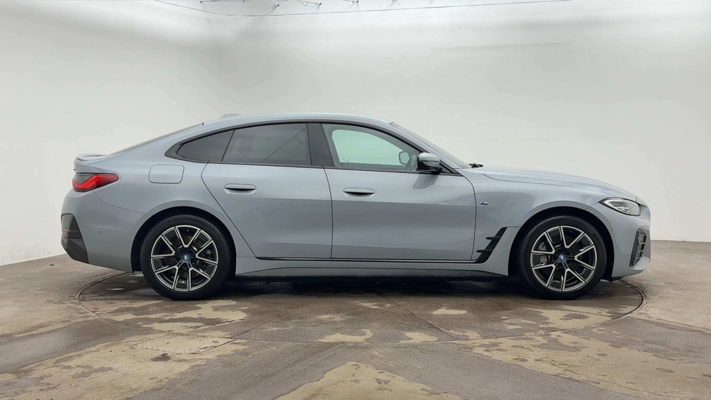 Used BMW i4 2022 for sale - 77218614: Photo 2