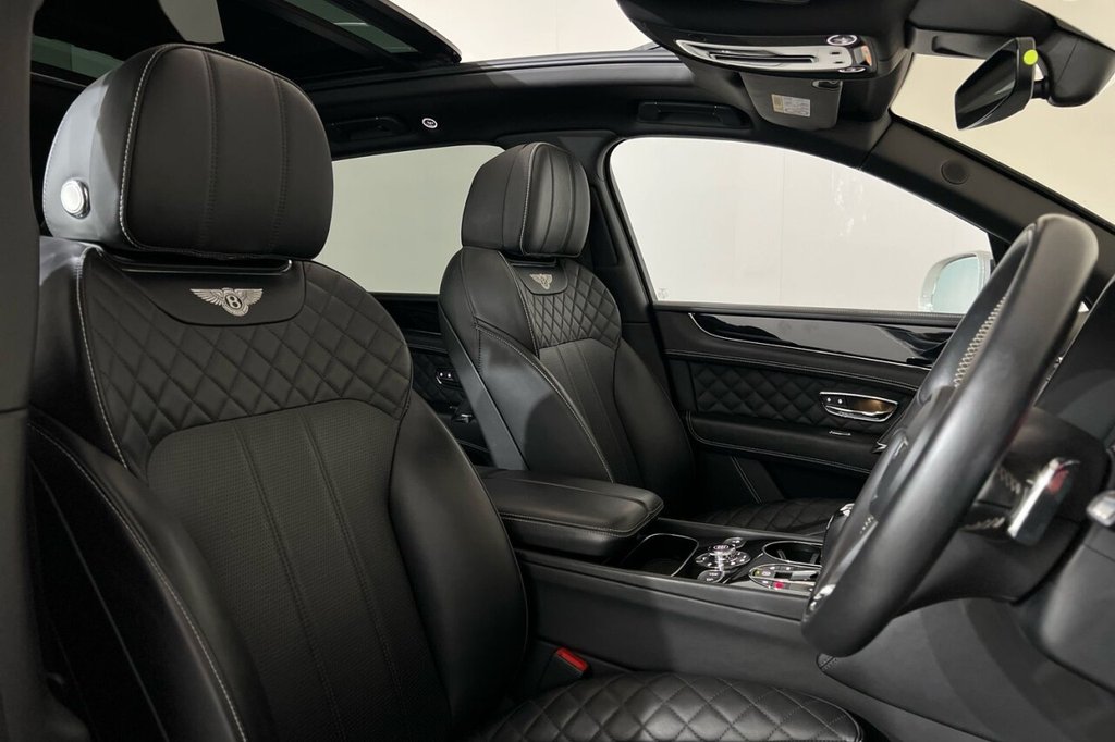 Used Bentley Bentayga 2017 for sale - 75986635: Photo 24
