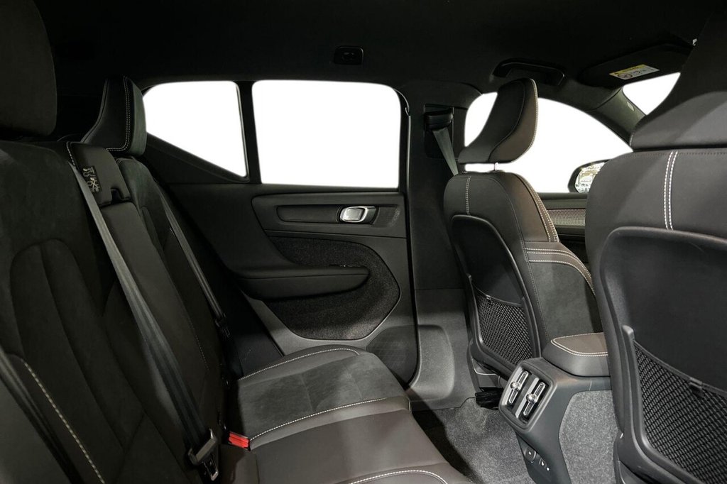 Used Volvo XC40 2024 for sale - 76039171: Photo 10
